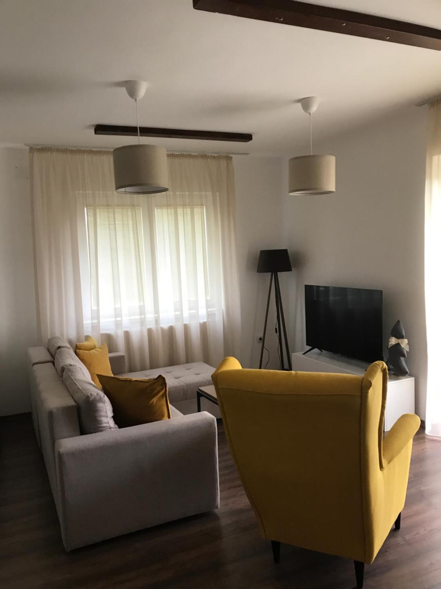 Hestia Apartments เบโรโว ภายนอก รูปภาพ