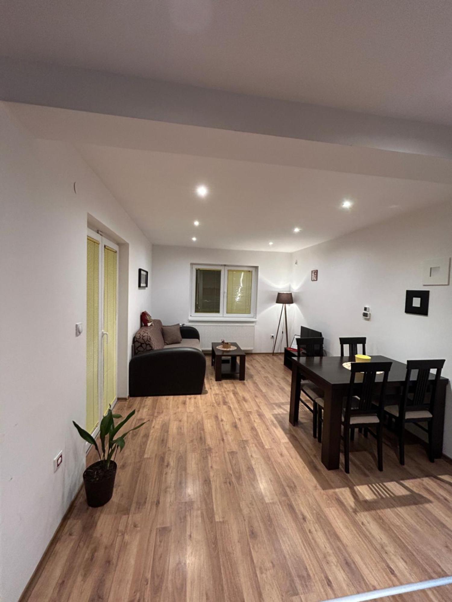 Hestia Apartments เบโรโว ภายนอก รูปภาพ